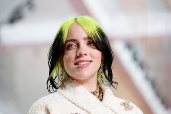 Billie Eilish durante la llegada