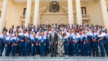 El presidente Luis Abinader anuncia que los medallistas de Santo Domingo 2026 ingresarán al Parni desde 2027