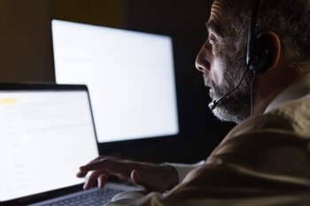 Trabajador de un call center,