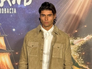09/10/2026 Javier Tudela.
¿Tuvo o no tuvo un 'affaire' Makoke con Brad Pitt en 1997 como la colaboradora ha contado en varias ocasiones? Con la duda en el aire después de que el actor estadounidense asegurase durante su visita al Festival de Cine de San Sebastián que no se acordaba de ella, Alejandra Osborne sorprendía al revelar por primera vez que ella estaba presente en la noche en la que supuestamente se conocieron y asegurar que a quien ella vio con el ex de Angelina Jolie no fue a la colaboradora sino a Mar Saura, que habría sido la que habría abandonado la discoteca con el protagonista de 'Siete años en el Tíbet'.
EUROPA ESPAÑA SOCIEDAD