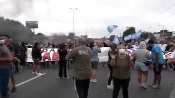 Corte en acceso Oeste en Moreno