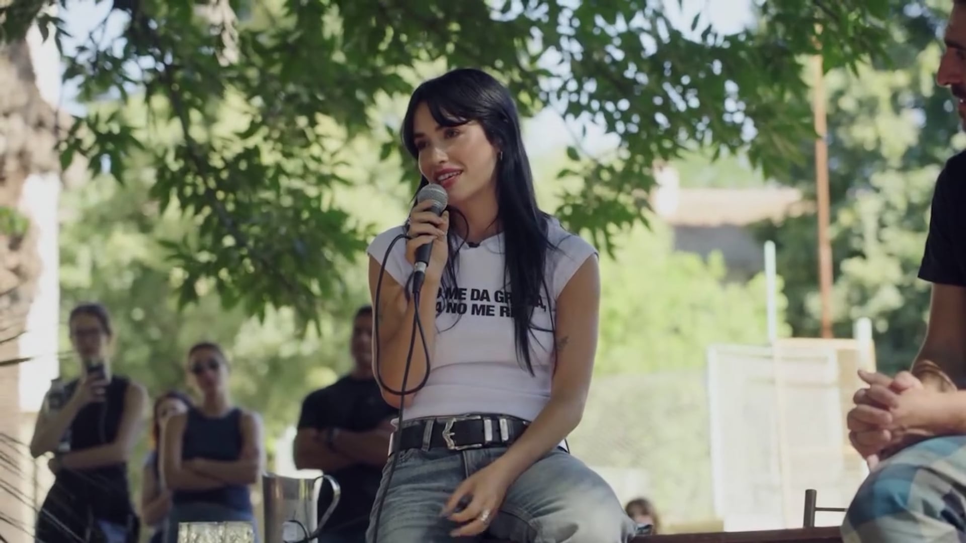 Lali se emocionó en su charla con los chicos de la Fundación Sí