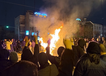 Manifestantes antigubernamentales en Teherán el