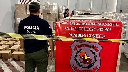 Histórico operativo contra el narco en Paraguay: las autoridades interceptaron 1.600 kilos de cocaína en una carga de almidón y harina