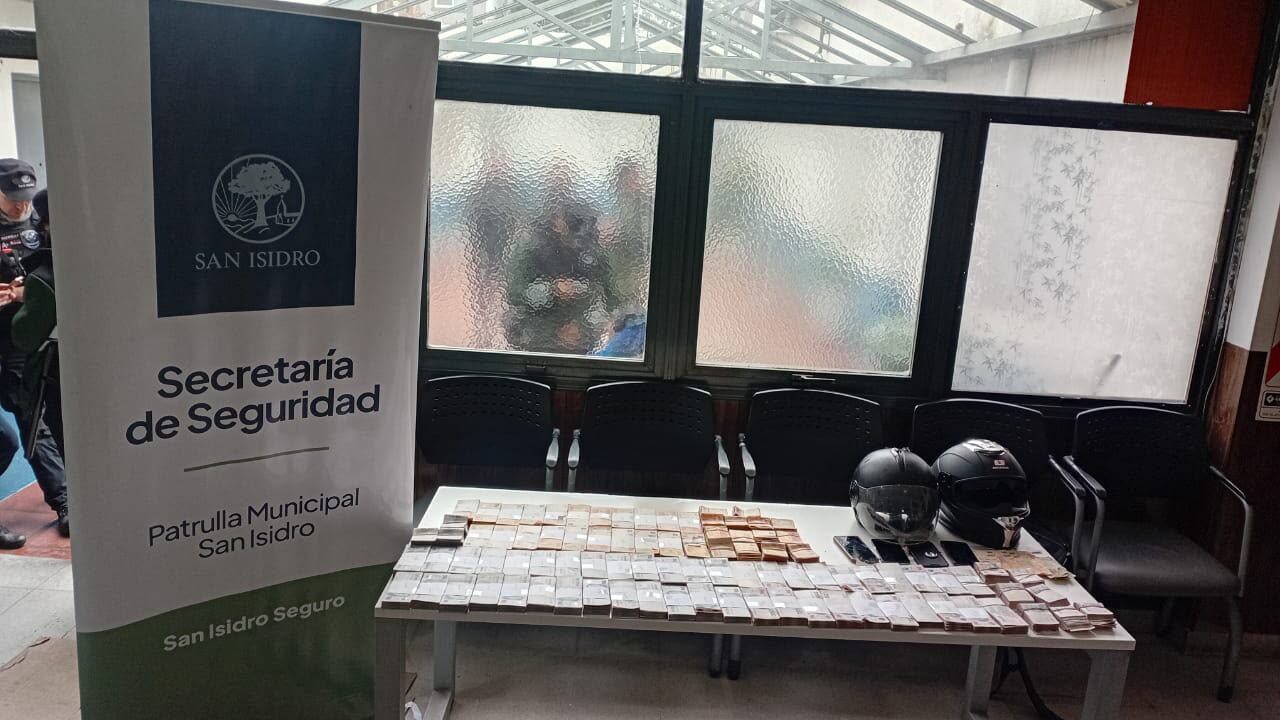 El dinero recuperado luego de la detención