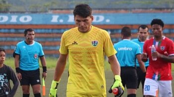 Ronald Ruiz tiene contrato vigente