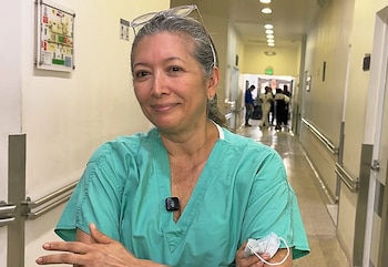 Claudia Komaromy fue la anestesióloga encargada de quedarse con el equipo - crédito Alcaldía de Cali