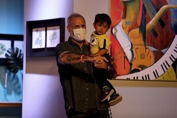 Jorge Rial con su nieto