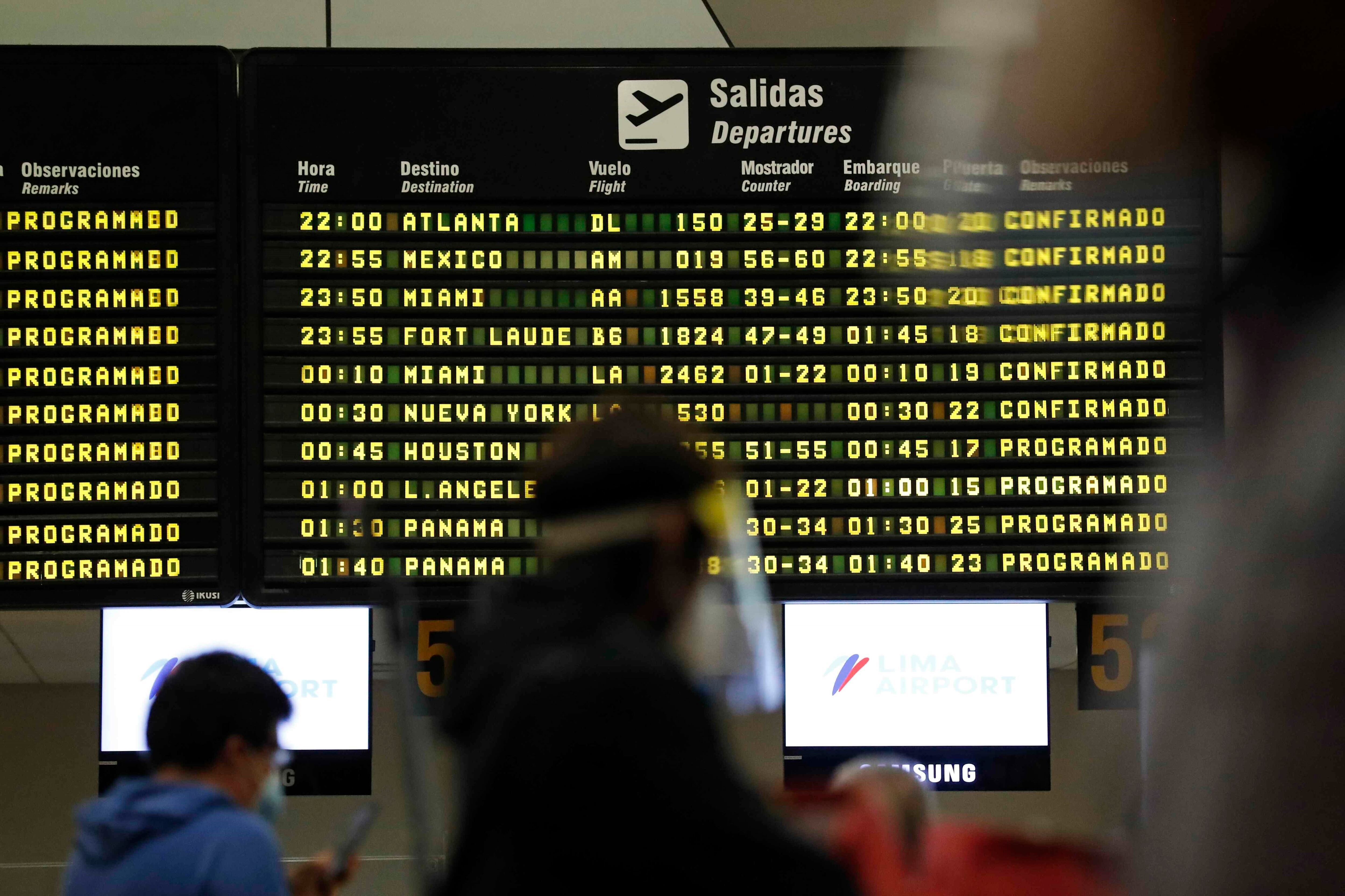 Estos son el estatus de los vuelos cancelados o retrasadas en el Aeropuerto Internacional Jorge Chávez (EFE/Paolo Aguilar)