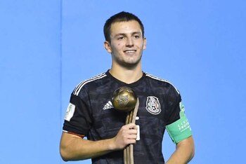 Pizzuto fue seleccionado por la FIFA como una de las ocho estrellas nacientes del fútbol en el 2019 (Foto: Twitter)
