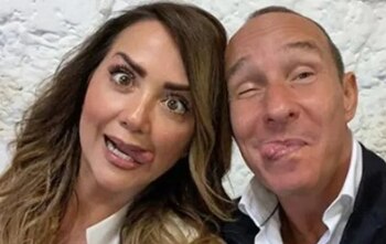 La pareja llegó al altar