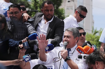 El equipo legal indicó que ni el Ministerio Público, ni la Procuraduría ni los veedores presentes denunciaron amenazas atribuidas a Hernández. (EFE/ Gustavo Amador)
