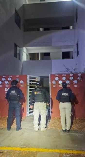 Tras el homicidio de "El Chino Yep" en Coatzacoalcos, autoridades catean su domicilio y encuentran drogas, armas y arsenal bélico. Fiscalía de Veracruz