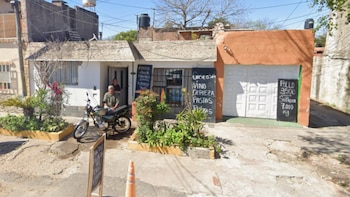 Imputaron a dos hombres acusados de matar a tiros a otro en su propia despensa en el norte de Rosario