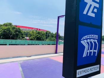 El control de accesos con tarjetones y códigos QR complicará la entrada a sus propios hogares para los residentes en la zona de Santa Úrsula. (Foto: Raúl A. González/Infobae México)