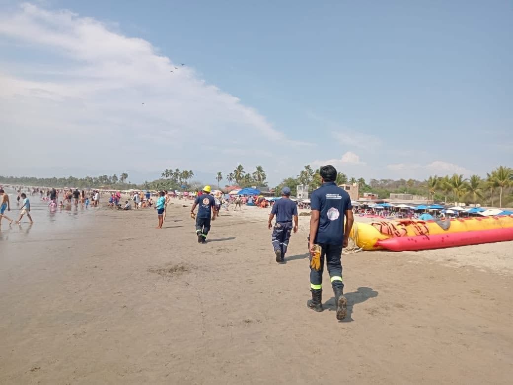 En el marco del periodo vacacional de Semana Santa, autoridades desplegaron dispositivos de seguridad en playas de Acapulco. Foto: (Comunicación Social Acapulco)