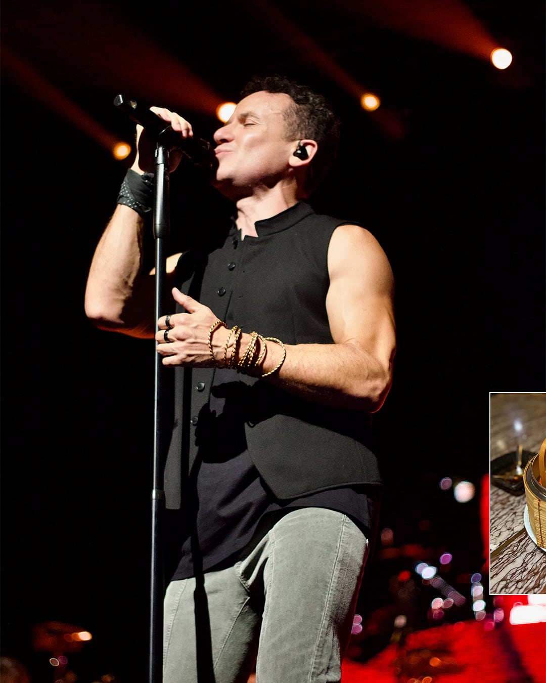 El cantante recordó que el realizador de