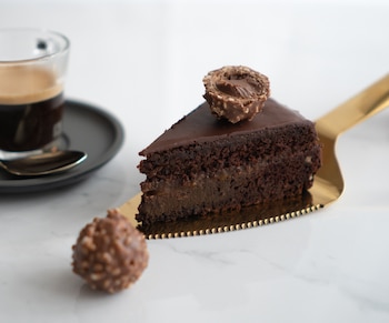 Receta de tarta de chocolate y avellana (Magnific)