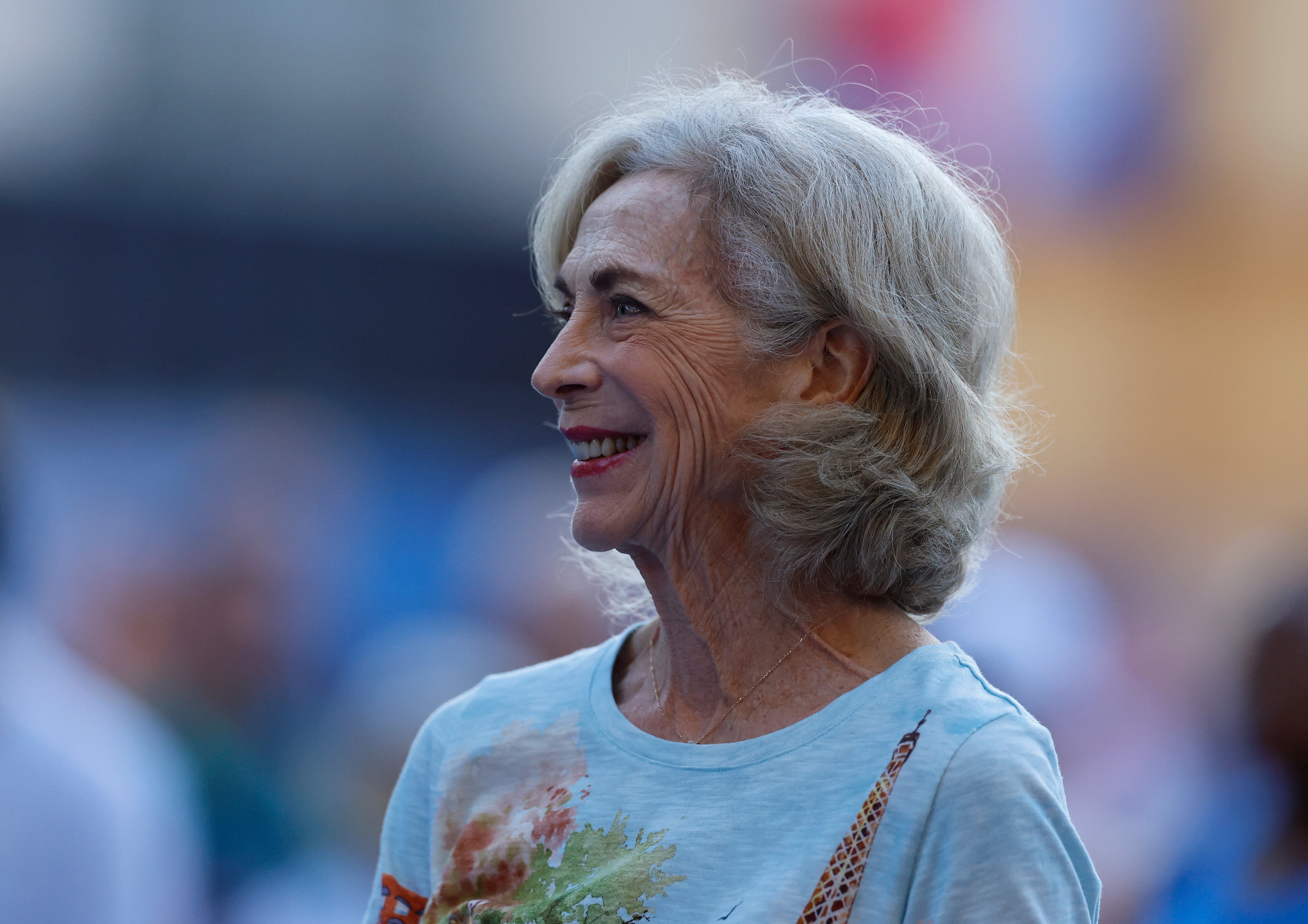 En los Juegos Olímpicos de París 2024 Kathrine Switzer fue elegida para dar inicio a la maratón femenina (REUTERS)