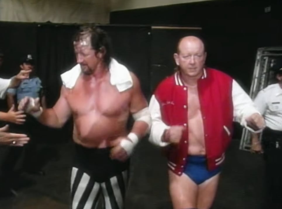 Integró una de las familias más reconocidas del catch norteamericano, como hijo de Dory Funk Sr. y compañero generacional de su hermano Terry Funk (WWE)