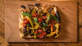 La pizza vive su renacimiento en Roma
