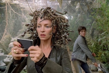 Uma Thurman como Medusa