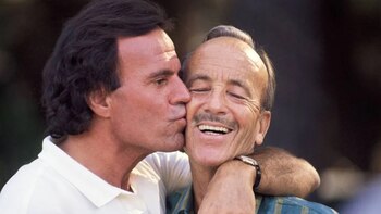 Julio José Iglesias con su