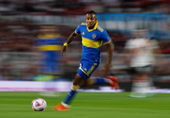 Sebastian Villa volvería a jugar.