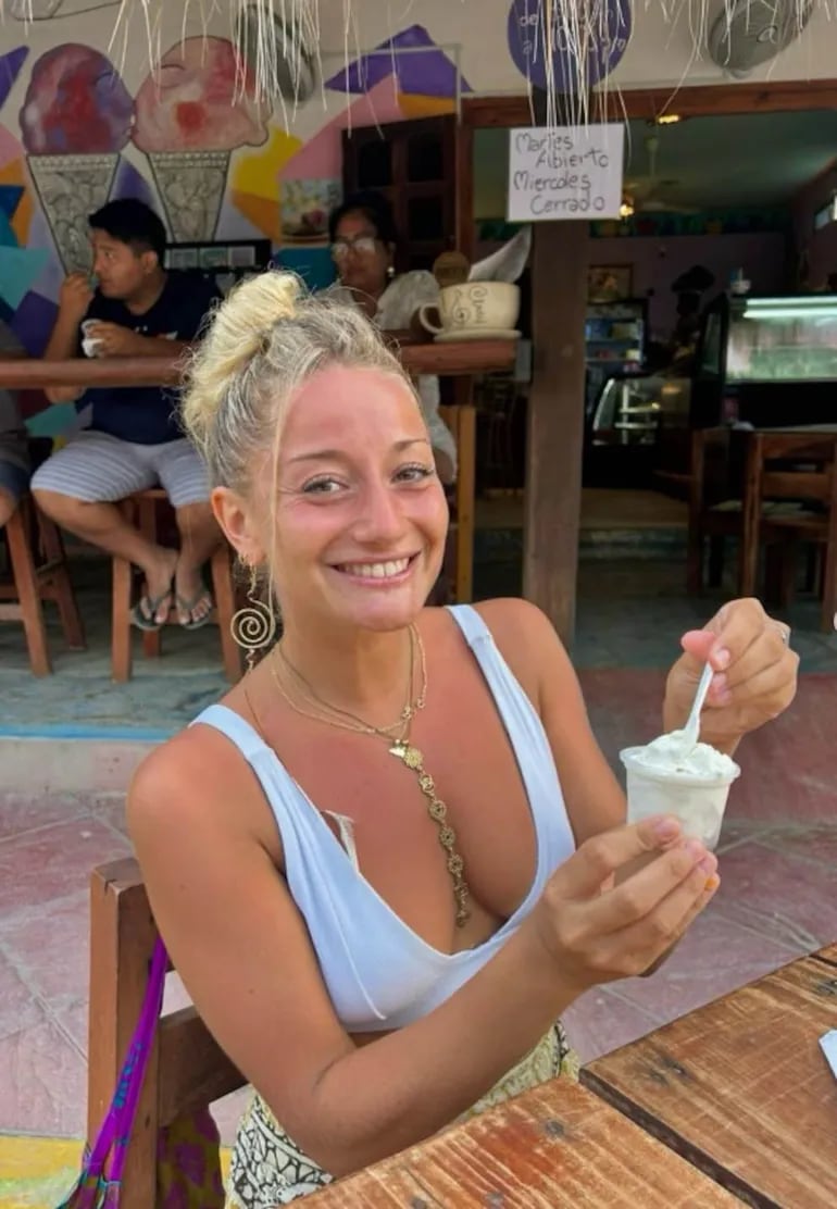 La rosarina de 26 años que murió en un accidente de tránsito en Australia, inundaron su última publicación de Instagram con mensajes de dolor