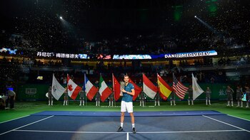 Venció a Zverev por 6-4