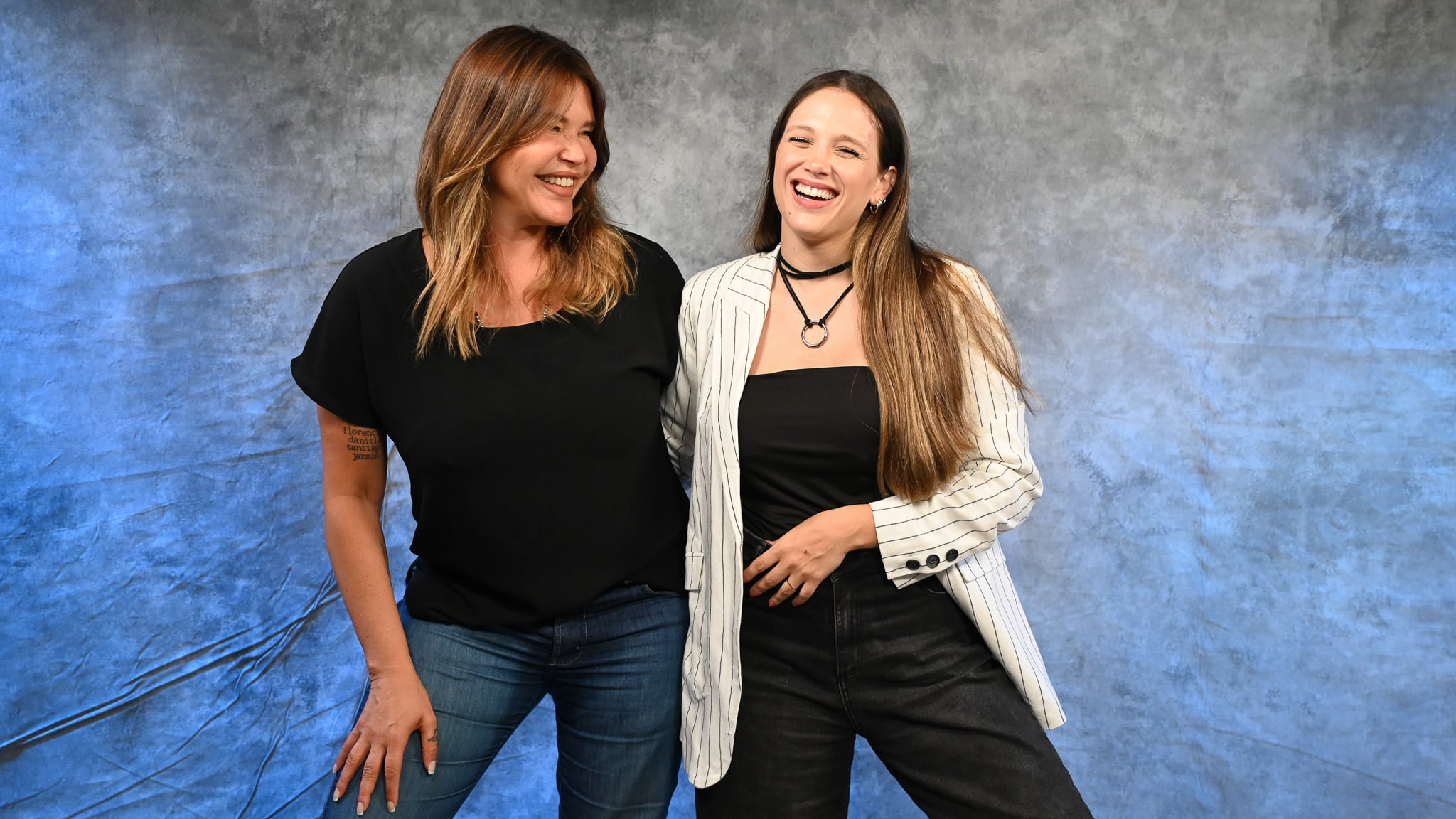 Nazarena y Barbie Vélez, junto a Laura Ubfal, candidatas con Story Time a mejor programa de Interés General (Candela Teicheira)