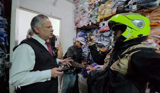 Golpe a la piratería en Tepito asegura 25 toneladas de mercancía