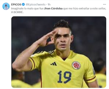 Rafael Santos Borré fue blanco de memes tras la actuación de Jhon Córdoba con Bolivia - crédito @EpicosTweets/X
