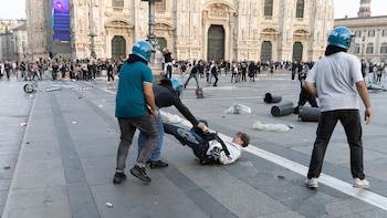 El ministro de Defensa italiano apunta que detrás de los disturbios hay una "guerra híbrida" desde el exterior
