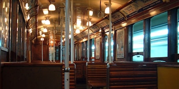 Actualmente, tres coches restaurados circulan ocasionalmente en eventos especiales como la Noche de los Museos (Wikipedia)