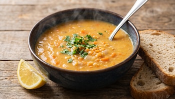 Receta de sopa de lentejas turcas, rápida y fácil