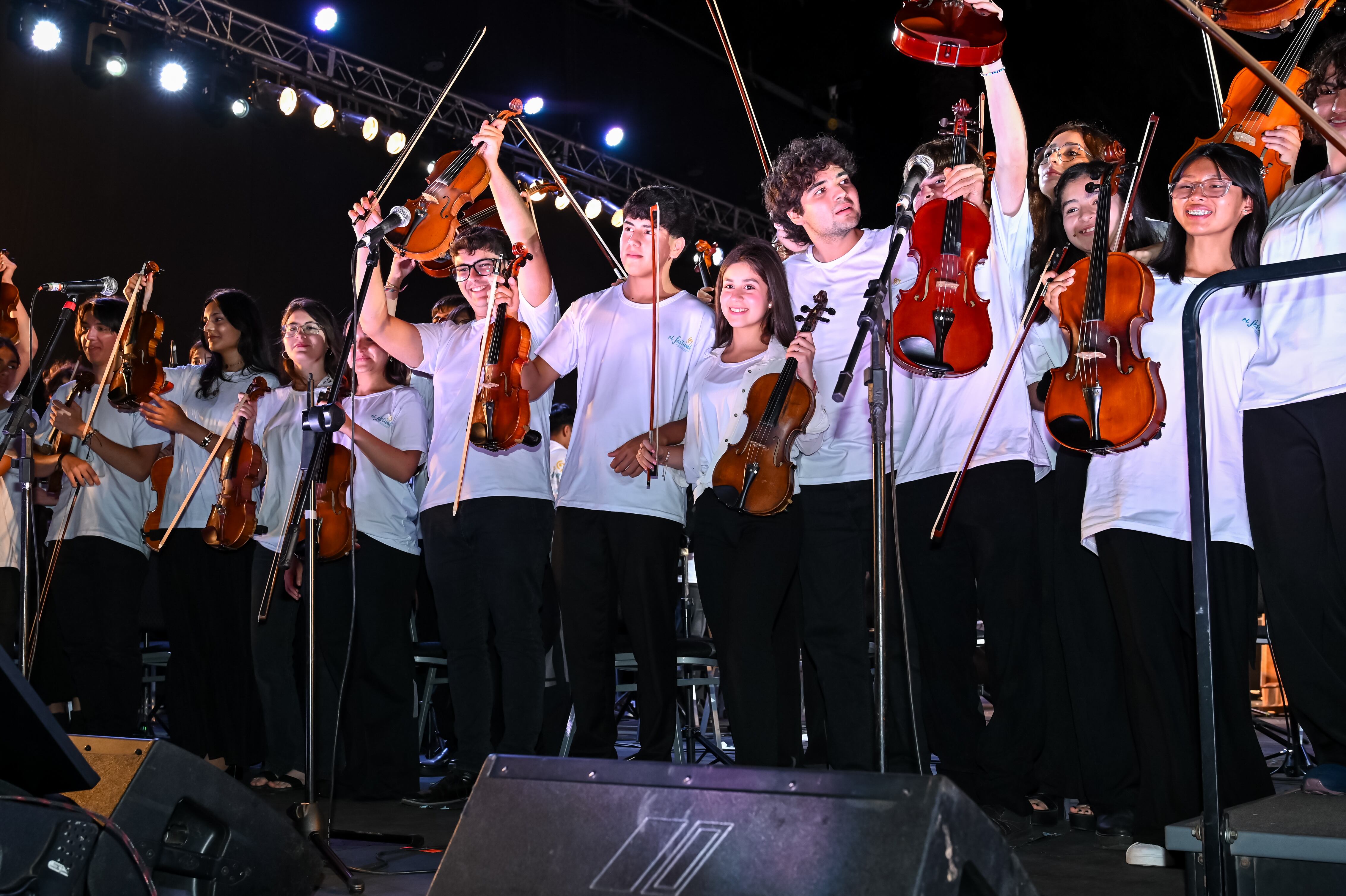 Niños y adolescentes de 24 jurisdicciones compartieron escenario en Chascomús