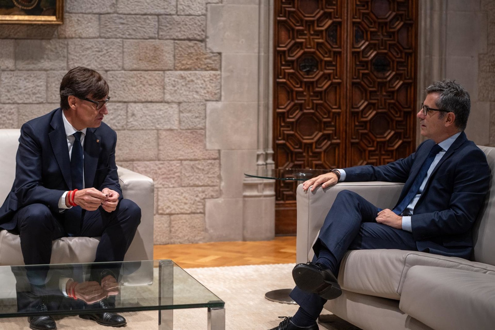 18/09/2026 El presidente de la Generalitat de Catalunya, Salvador Illa (i), y el ministro de la Presidencia, Justicia y Relaciones con las Cortes, Félix Bolaños (d), durante una reunión, en el Palau de la Generalitat de Catalunya, a 18 de septiembre de 2026, en Barcelona, Catalunya (España). El encuentro tiene lugar para analizar y valorar la eficiencia del servicio público de justicia y la coordinación en competencias compartidas entre el Ejecutivo central y el Govern de la Generalitat.POLITICA Lorena Sopêna - Europa Press