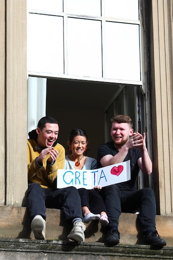 Seguidores de Greta Thunberg apoyaron