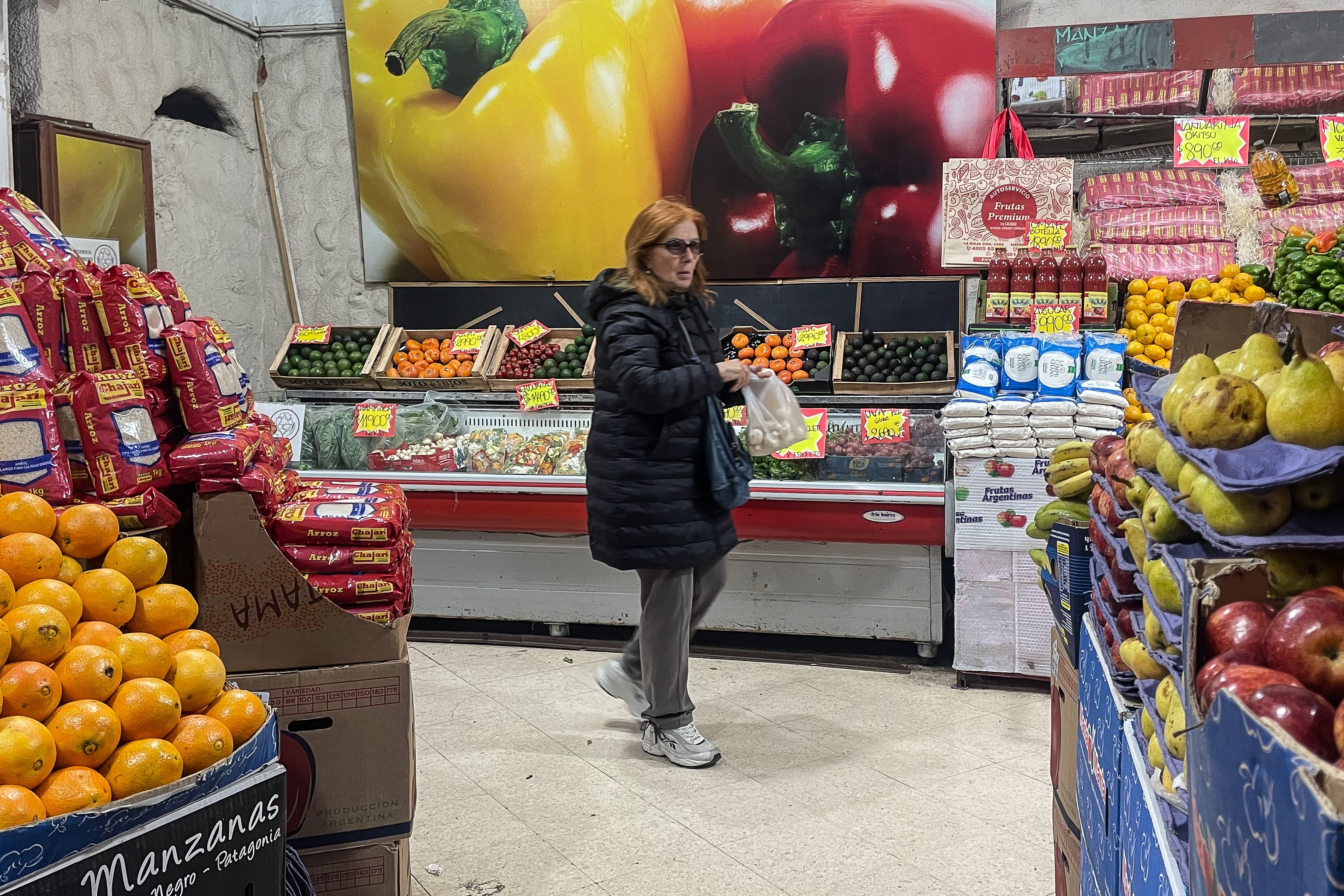 La inflación se mantuvo por encima de los salarios en el último año (EFE)