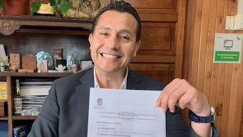 El alcalde también hizo depósitos