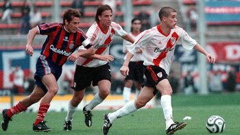 Paredes persigue a D'Alessandro en