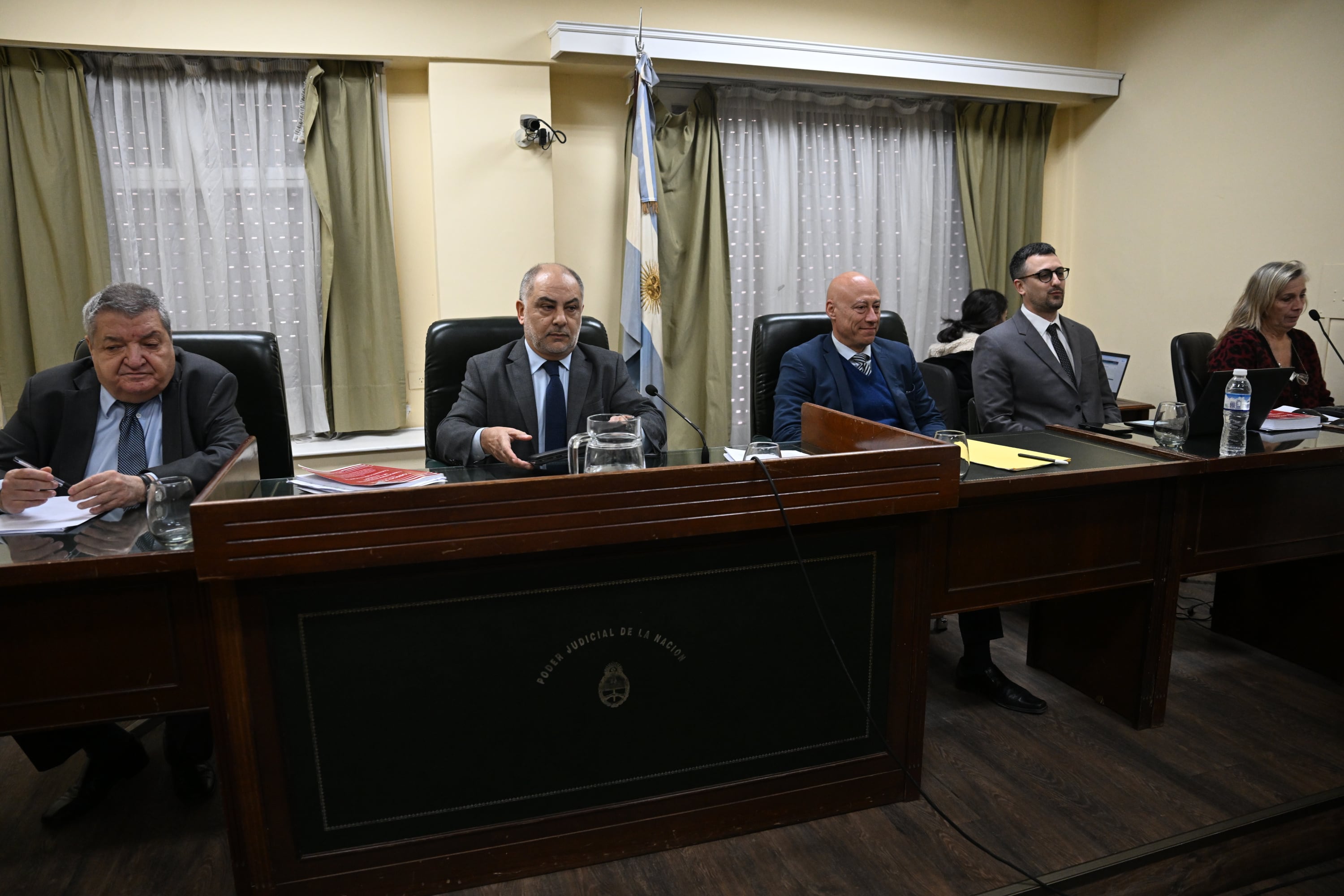 Desde la izquierda: los jueces Juan María Ramos Padilla, Gustavo Goerner y Hugo Navarro, integrantes del Tribunal Oral en lo Criminal y Correccional N° 29, junto al Secretario Ezequiel Bauman (Maximiliano Luna)