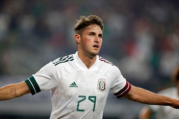 El delantero Santiago Giménez celebra tras anotar el primer gol con el que México derrotó 2-1 a Nigeria en partido amistoso. Estadio AT&T, Arlington, Texas, EEUU. 28 de mayo de 2022.
CREDITO OBLIGADO USA TODAY/Tim Heitman