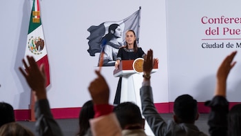 “Huachicol no es solo por delincuencia organizada”: Sheinbaum destaca clausura de empresas, multas a gasolineras y más de 2 mil detenidos