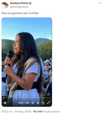 Gustavo Petro respondió a una niña en acto público y se definió como “guerrero de la vida” - crédito @petrogustavo/X