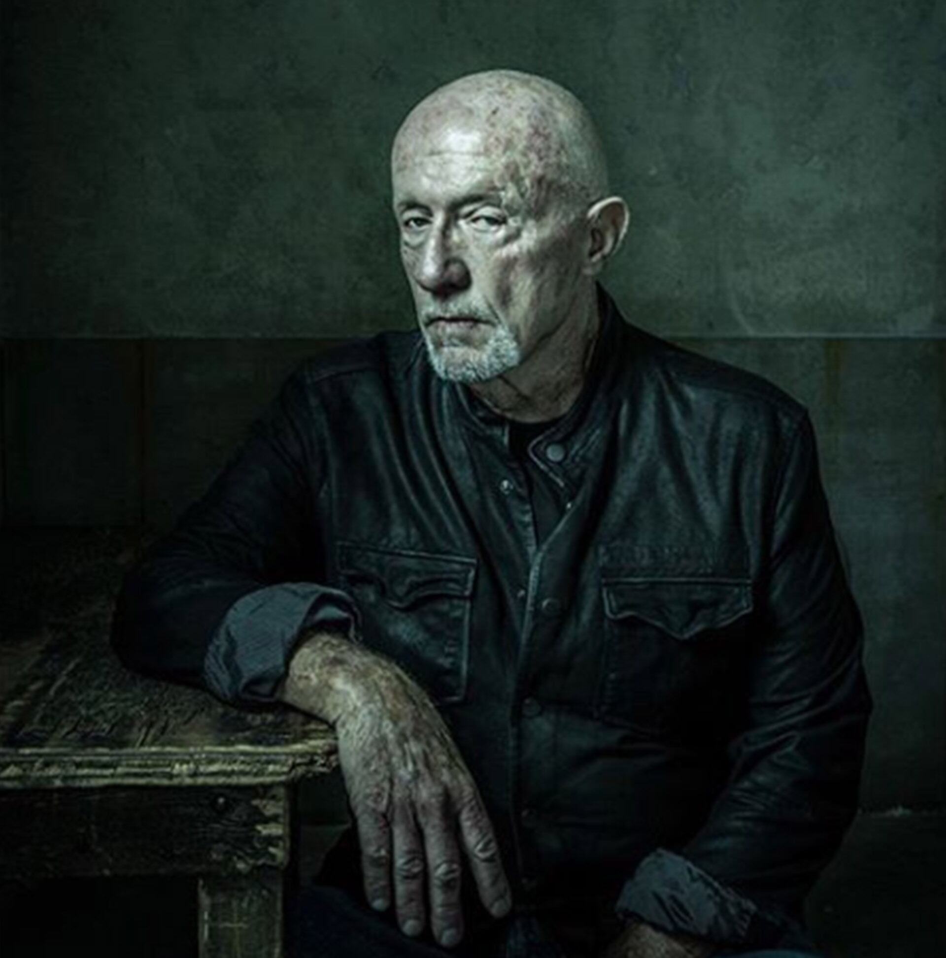 Aunque ya tenía una carrera consolidada, fue su papel como Mike Ehrmantraut en Breaking Bad lo que lo convirtió en un referente (Créditos: AMC)