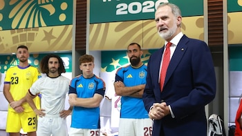 Lo que no se vio del paso de rey Felipe VI por el Mundial 2026: del palco con Casillas al abrazo con Lamine Yamal y una promesa a La Roja en el vestuario