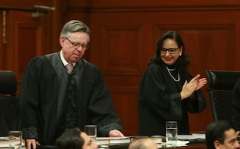 Norma Piña junto a Medina Mora