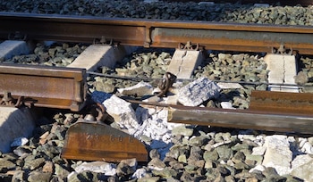 Imagen del carril roto publicada